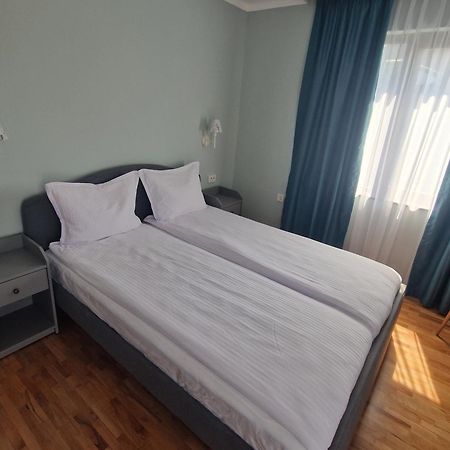 Flowers Apartments Nesebar Luaran gambar